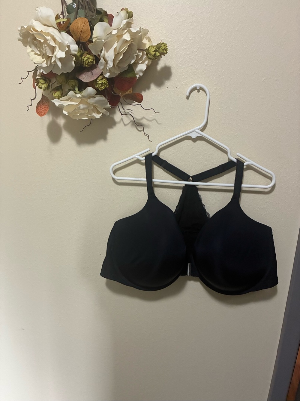 Torrid 48DDD Smooth Black Racerback T-Shirt Bra with Lace Back Panel